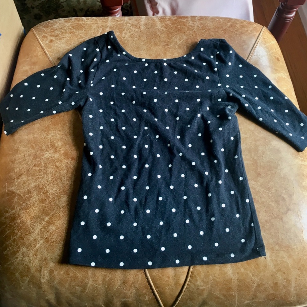 Retro Black-and-White Polka Dot Top - Picture 2 of 4